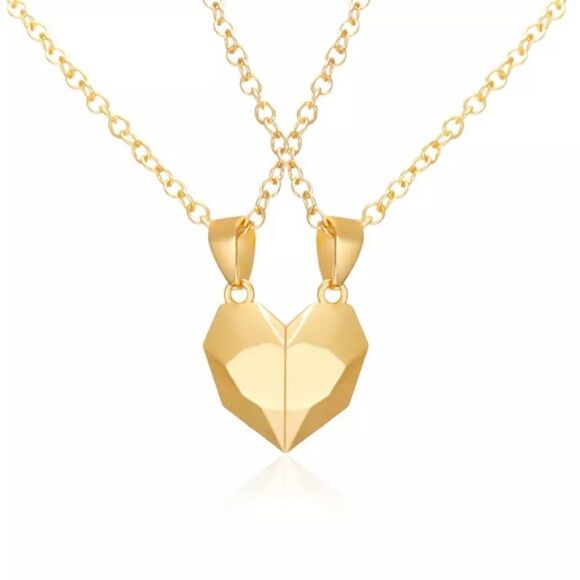 ⭐️Gold Magnetic Heart ❤️ Necklace - Picture 1 of 5